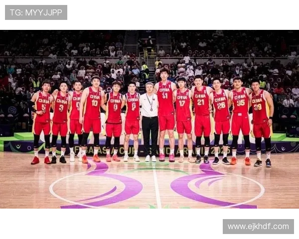 中国男篮迎战世界强队备战世界杯 各方聚焦新阵容与战术调整